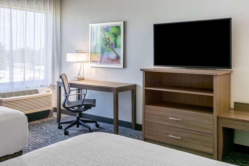 La Quinta Inn & Suites By Wyndham バルドスタ 部屋 写真