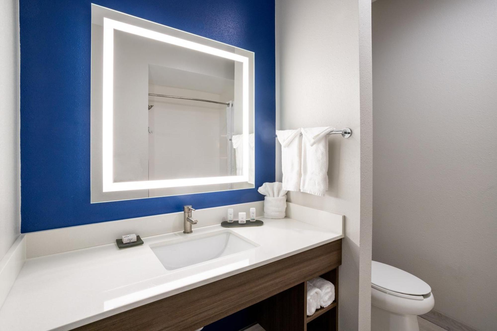 La Quinta Inn & Suites By Wyndham バルドスタ エクステリア 写真