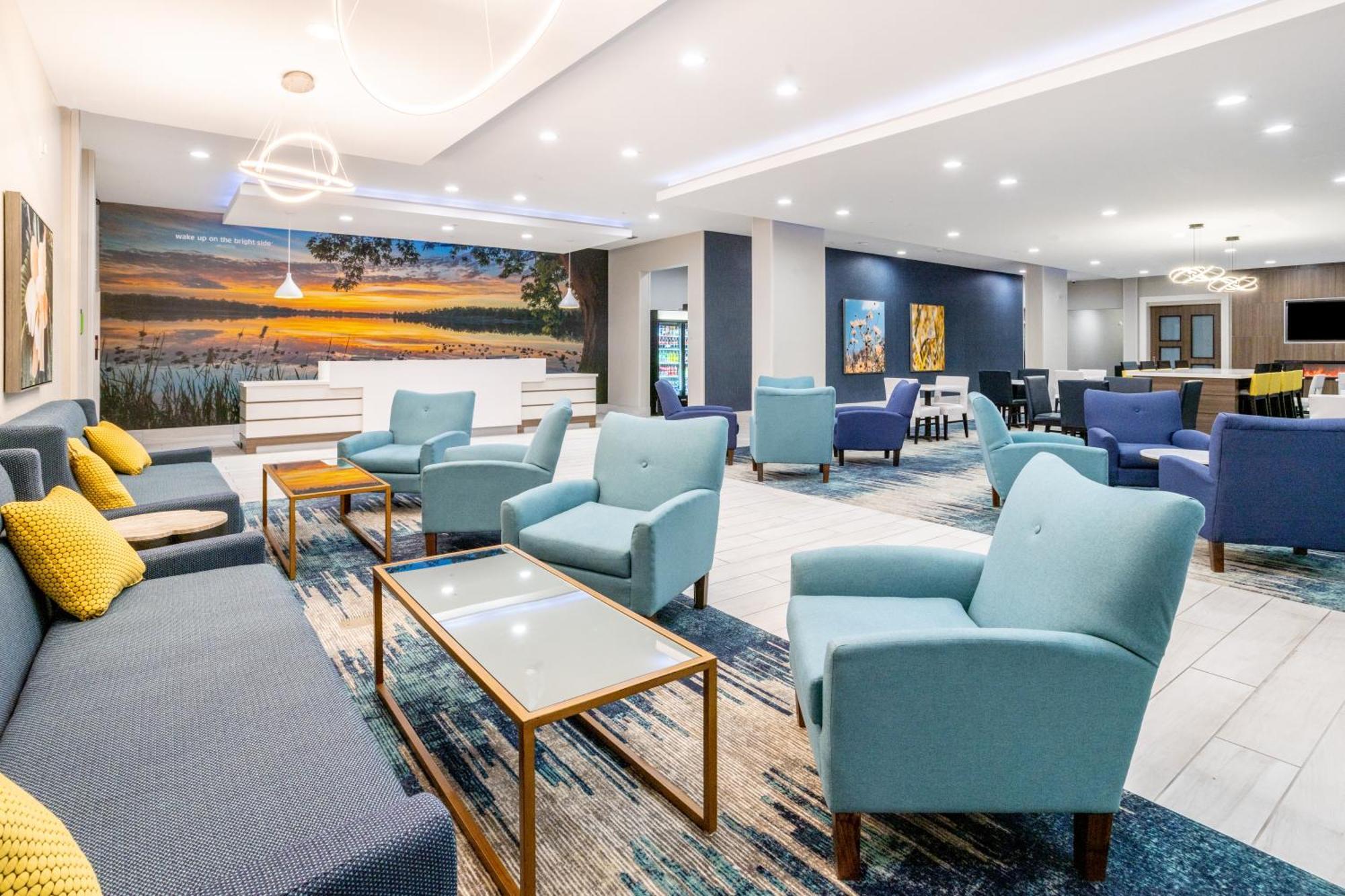 La Quinta Inn & Suites By Wyndham バルドスタ エクステリア 写真
